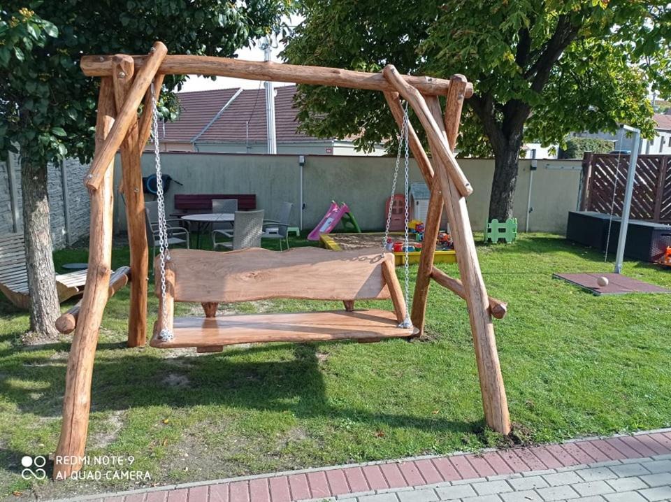 Zaječí Penzion Zajecak מראה חיצוני תמונה