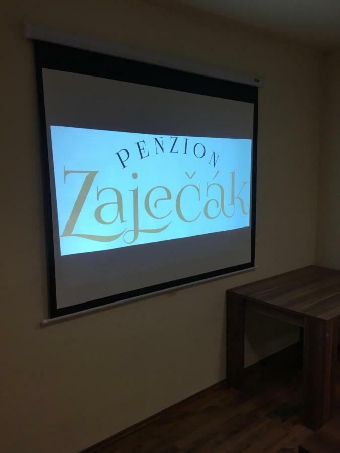 Zaječí Penzion Zajecak מראה חיצוני תמונה